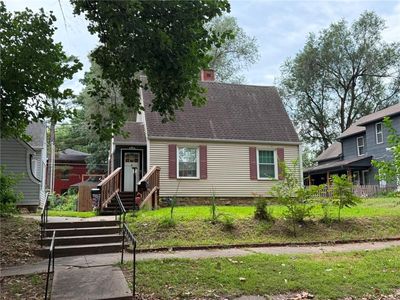Property at 607 Miami St, Leavenworth, KS