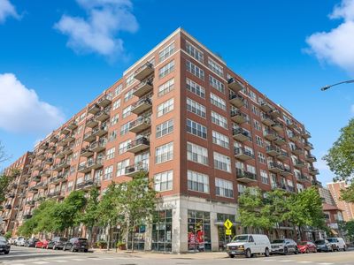 6 S Laflin St APT 703S