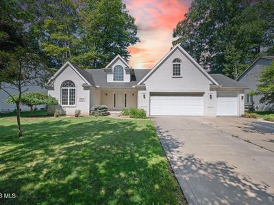 2124 McIntosh Dr