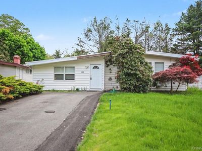 386 Lake Louise Marie Road