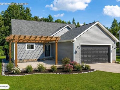 1428 Woodland Cove Dr NE