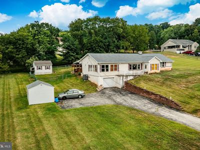 839 Hollow Rd