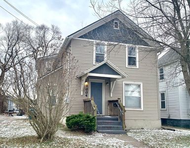 1004 E Crosstown Pkwy