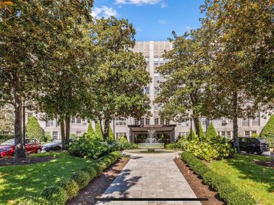 2737 Devonshire Pl NW APT 7