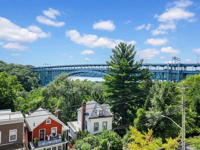2287 Johnson Ave APT 4F