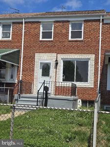 8120 Kavanagh Rd