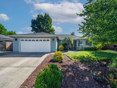 Property at 124 Meadow View Dr, Phoenix, OR