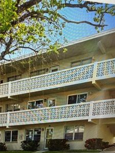 8100 Dr Martin Luther King Jr St N APT 208
