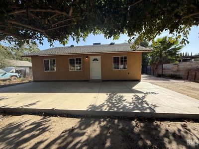 Property at 18490 Bayless Ave, Shafter, CA