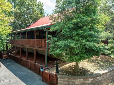 3529 Peggy Ln