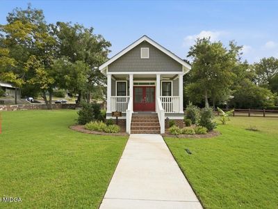891 Elm St