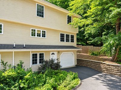 56 Montville St #56