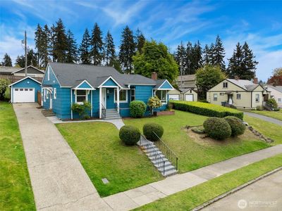 319 Contra Costa Avenue