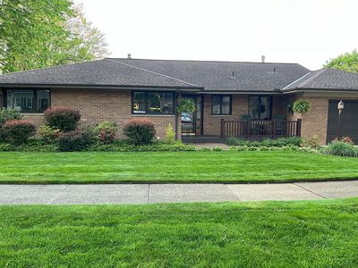 8252 Metropolitan Blvd