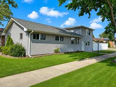5950 W 87th Pl