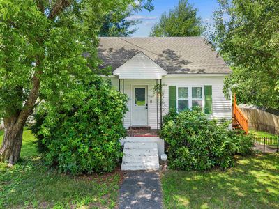 18 Warren Avenue