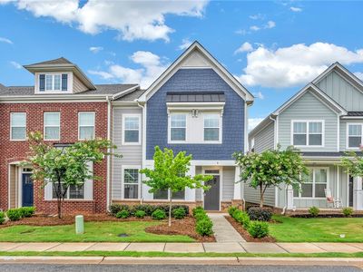 8 Leander Dr