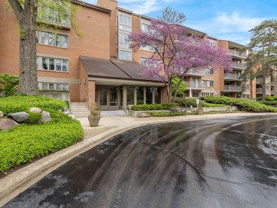 22 Park Ln Unit 404
