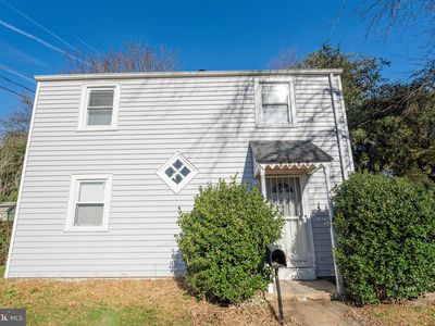 2409 Greeley Pl