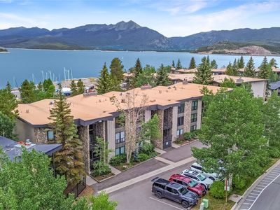 176 E La Bonte Street UNIT 101