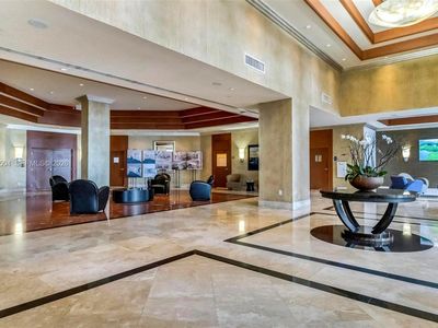 7900 Harbor Island Dr #Penthouse 19