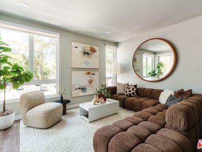 7428 Santa Monica Blvd #202