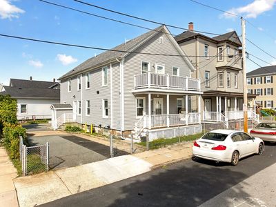 16 Murray St