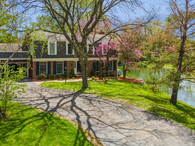 1419 E Main St