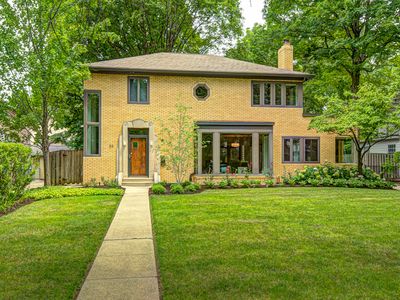 518 Buckingham Dr