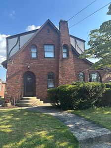1216 Glenwood Dr