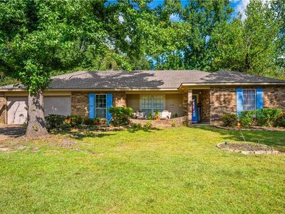 210 Fendler Pkwy