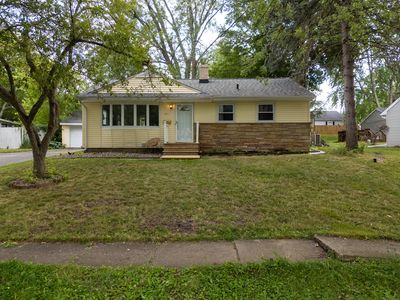 3721 Devonshire Ave