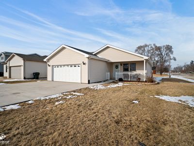 107 Eastern Illinois St