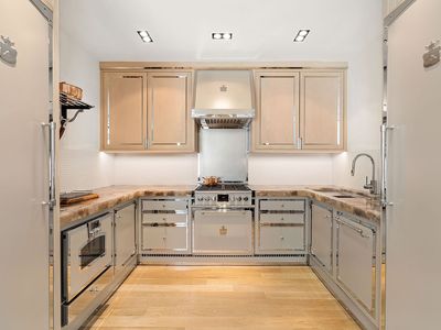 260 Park Ave S APT 9I