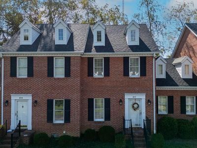 817 Wayne Ave NE #17