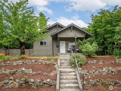 3711 S Cushman Avenue