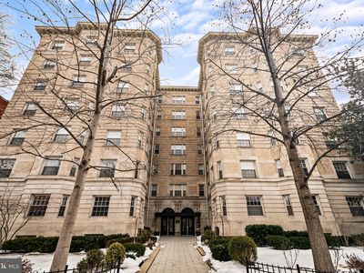 1801 16th St NW APT 102