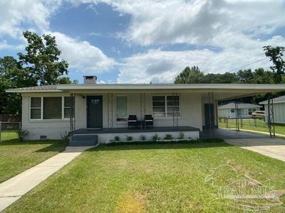 828 Gordon Ave