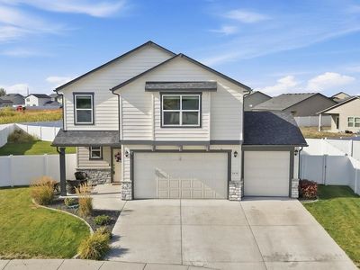 8434 W Sugar Ct