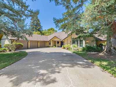 27298 E El Macero Dr