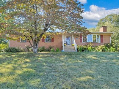 4873 Westhill Dr