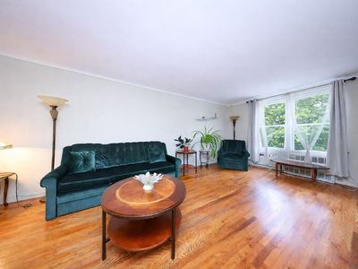 1717 E 18th St APT 1L