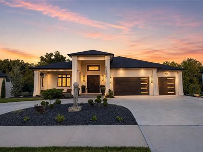 8685 NE Shoal Creek Valley Dr
