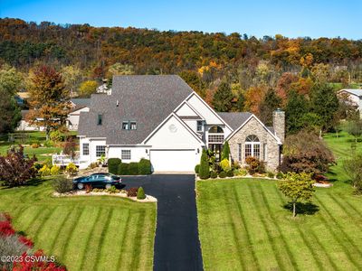 Property at 9 Circle View Dr, Elysburg, PA
