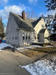 Property at 21130 Seminole St, Southfield, MI