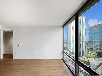 1001 Queen St #2005