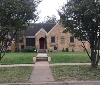 2546 Gladstone Dr