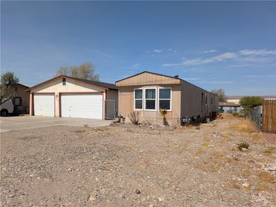 2197 Lakeside Drive