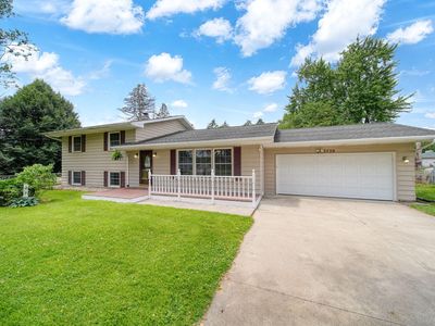 Property at 3720 Saint Anne Ave, Jackson, MI