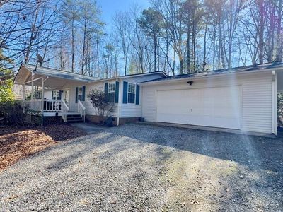 213 Rocky Cir